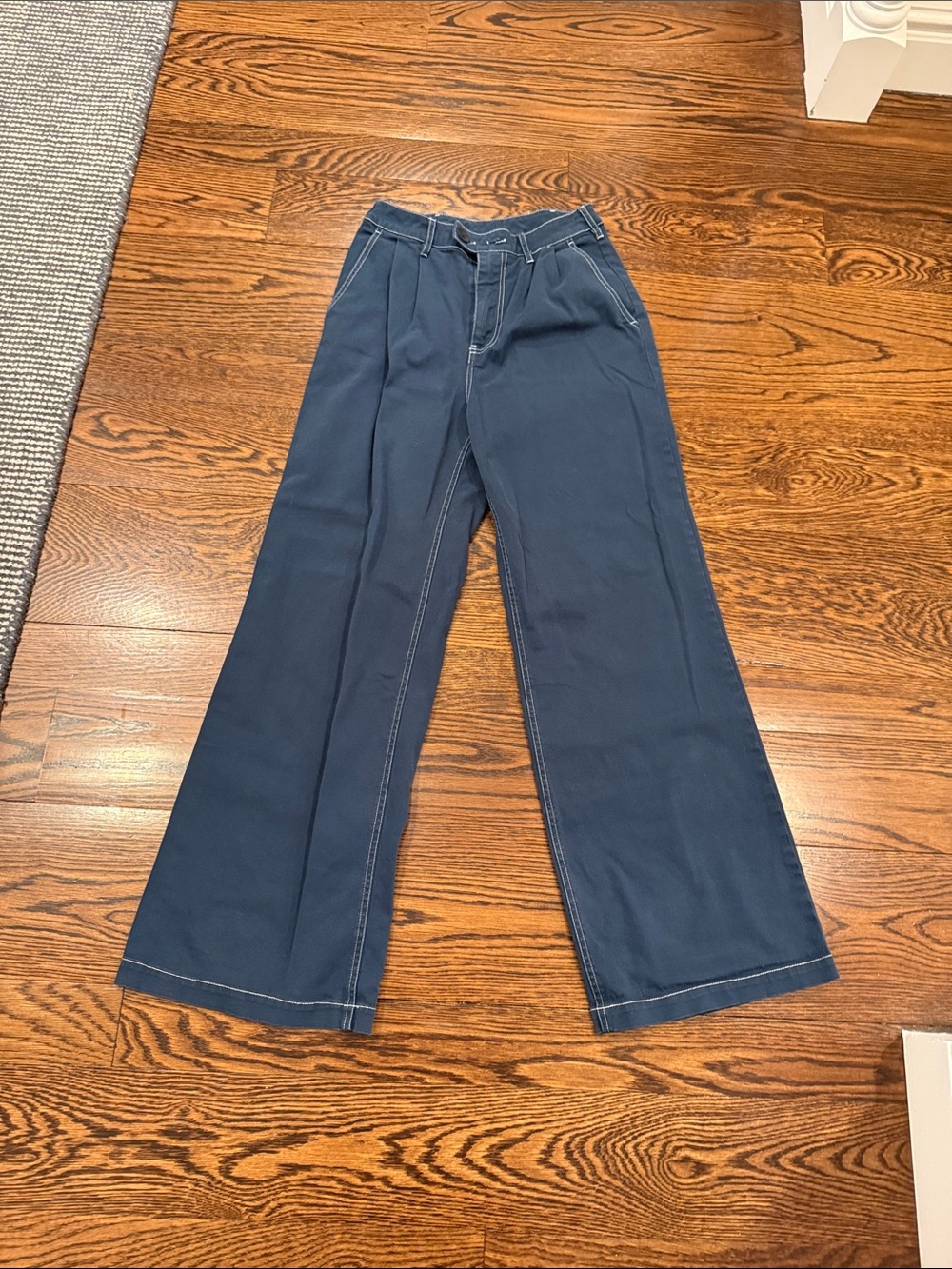 Monrow Navy Wide-Leg Jeans with Contrast Stitching